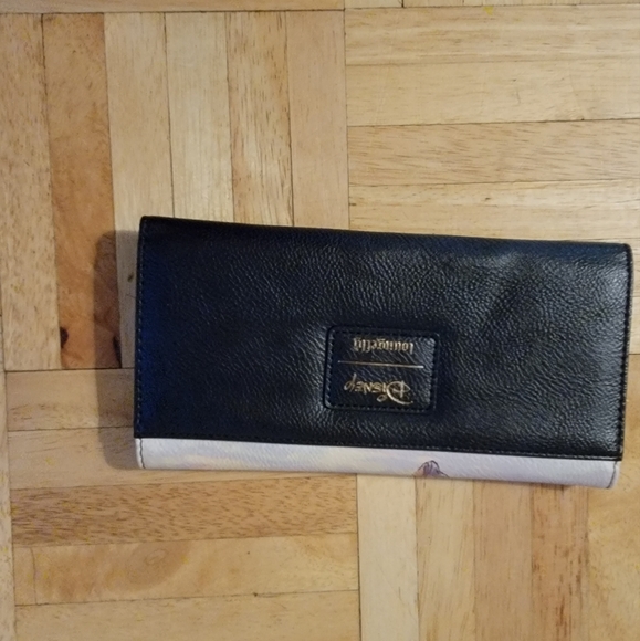 Wallet - Picture 2 of 2